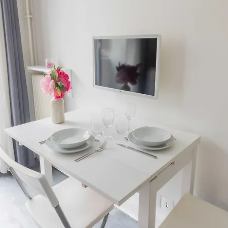 Near Bassin De La - 2p Balcony Paris