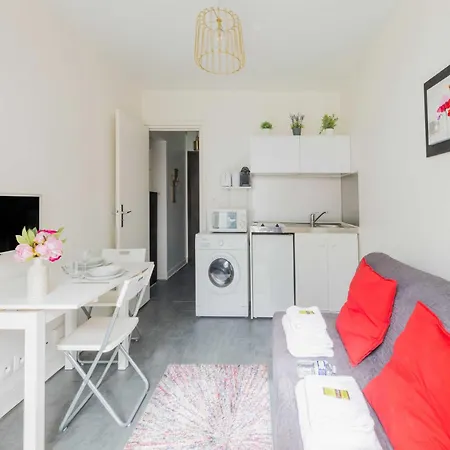 Holiday home Near Bassin De La - 2p Balcony Paris